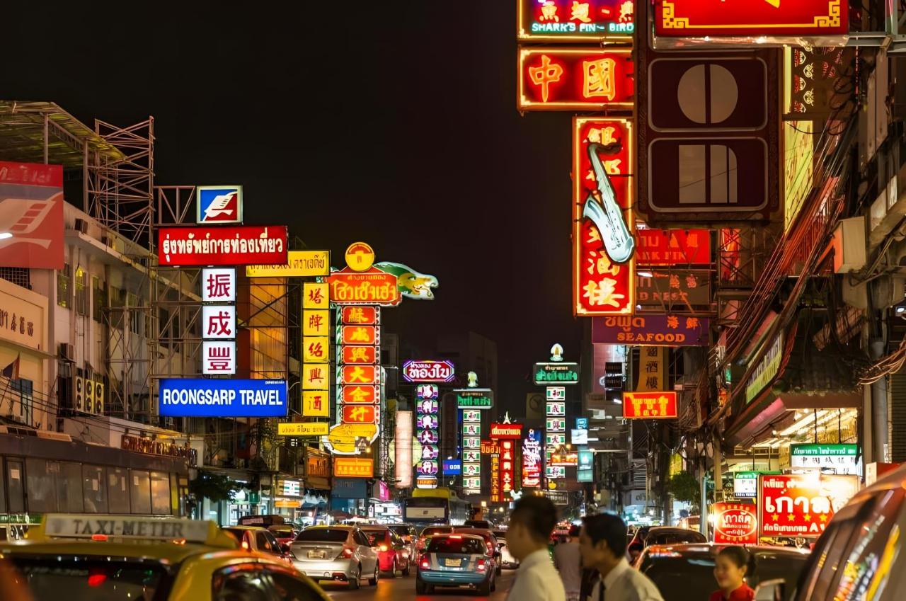 XX CASA Yaowarat MRT Dragon Temple - 3