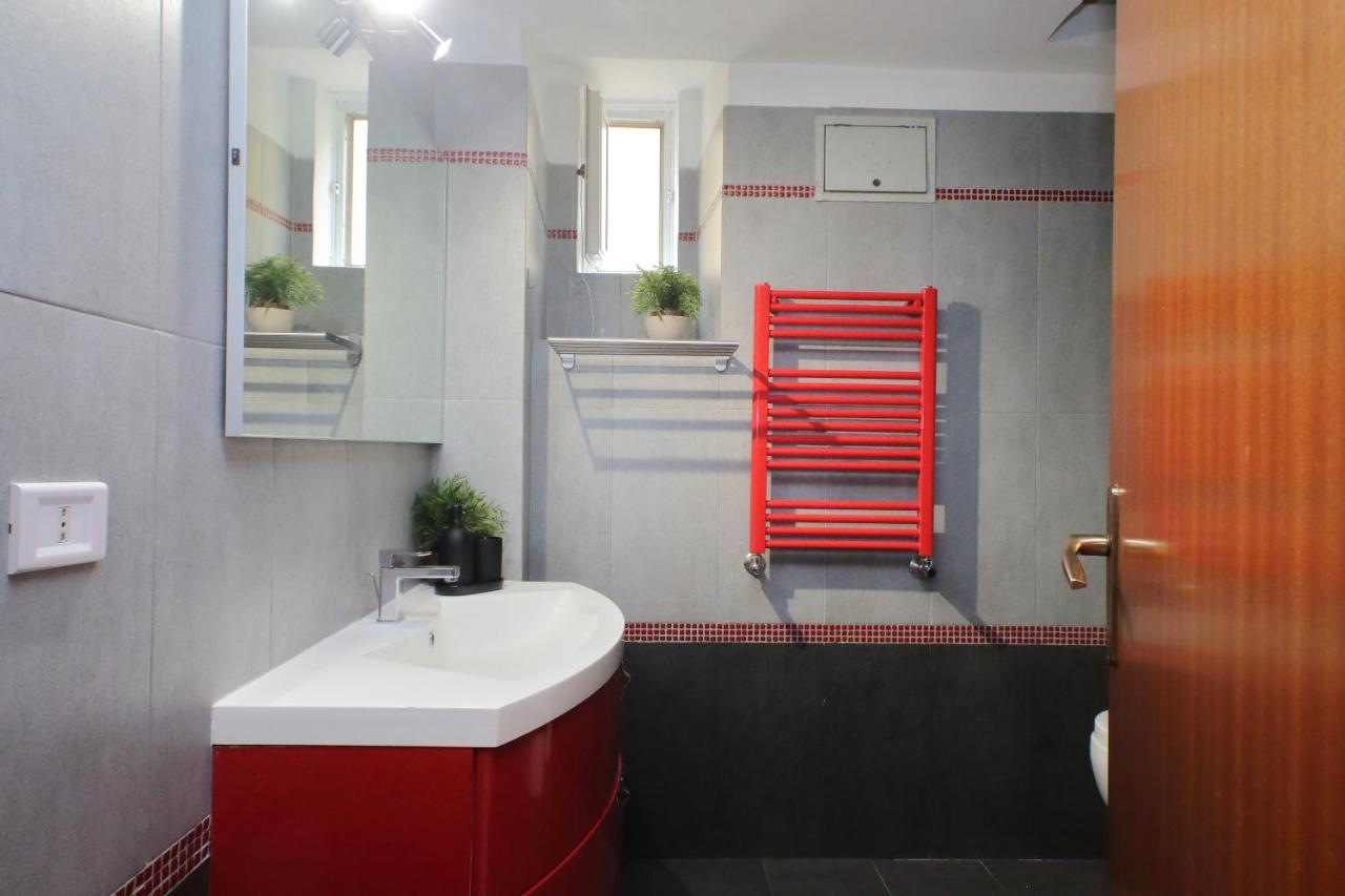 Vatican Museums Art Apartment - 3