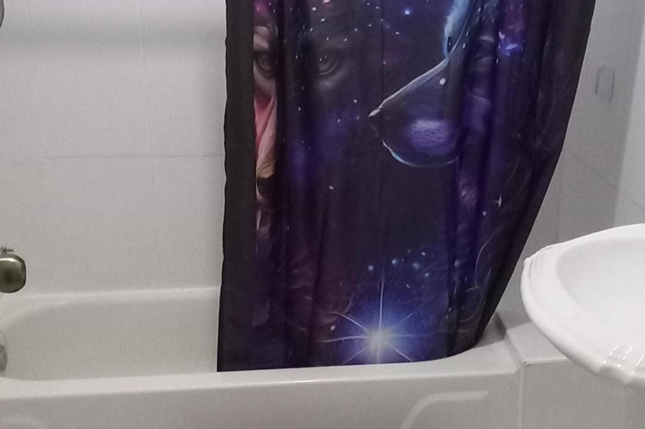 House - Sleeps 4 - Patio - Parking - 2