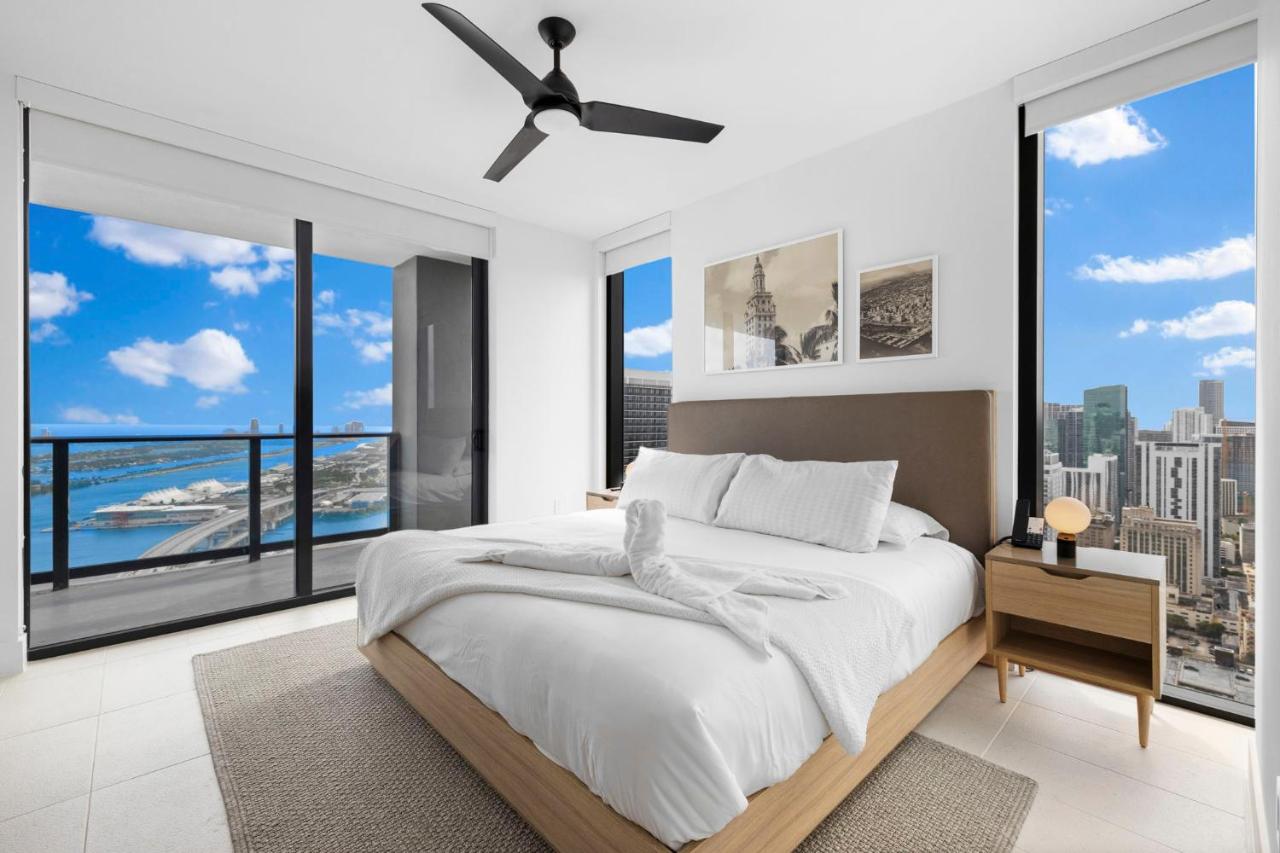 Lux Downtown Miami w Free Parking - 3