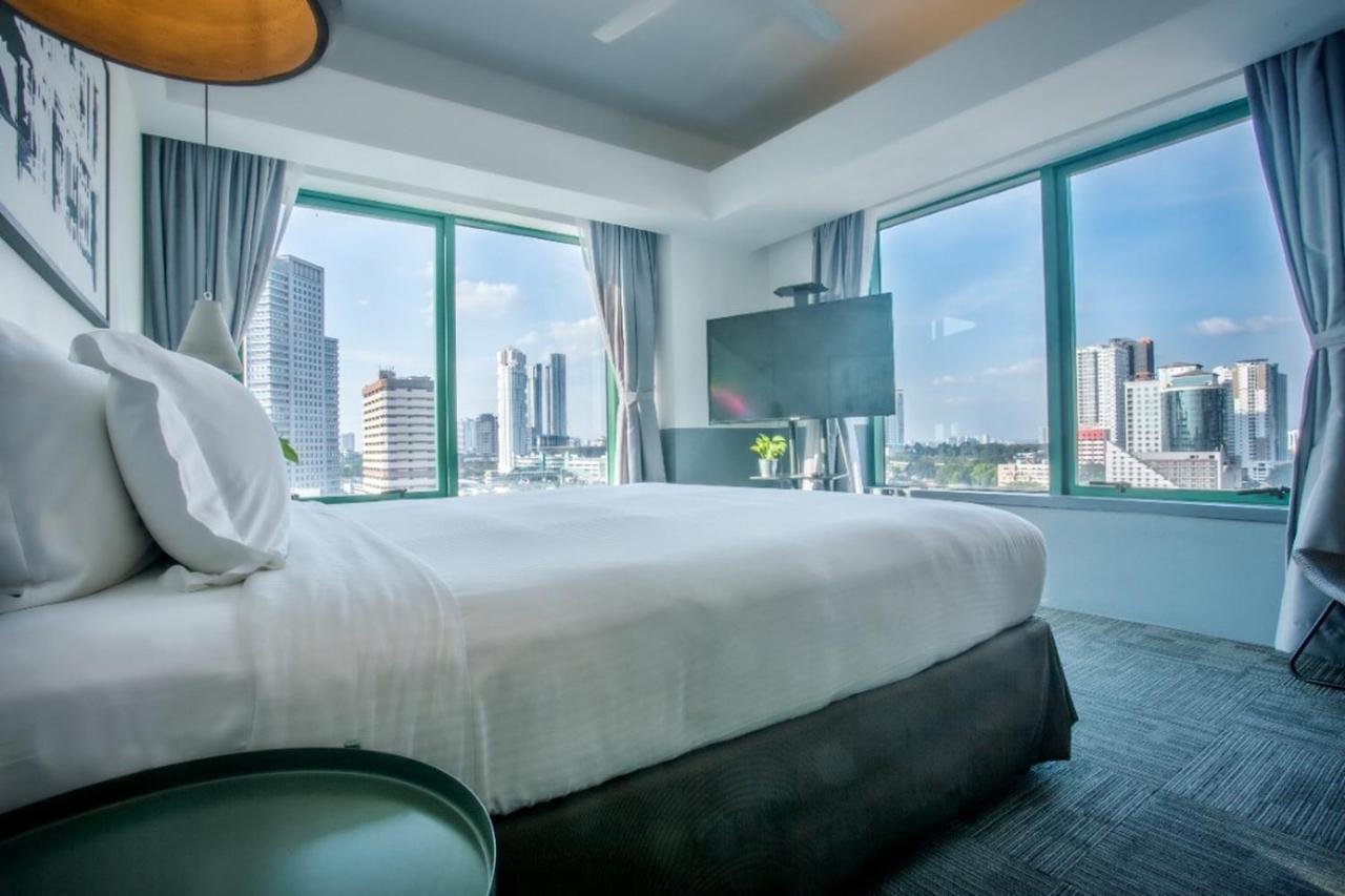 Z HOTEL - 2