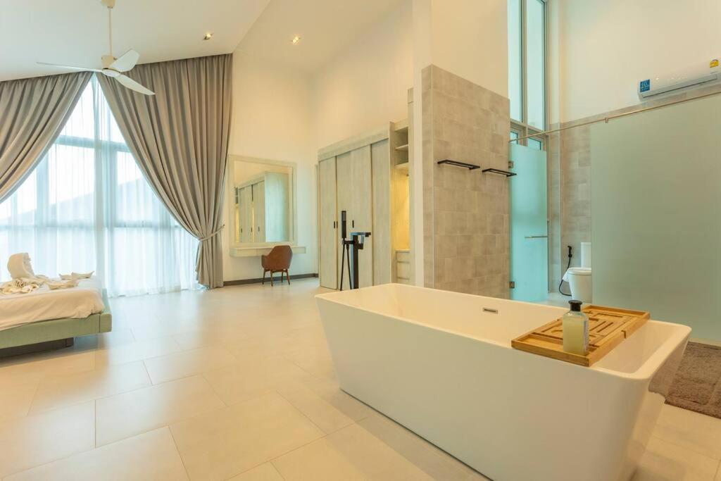 Nicest In Phuket 4Br 1 km Bang Tao Beach V141 - 3