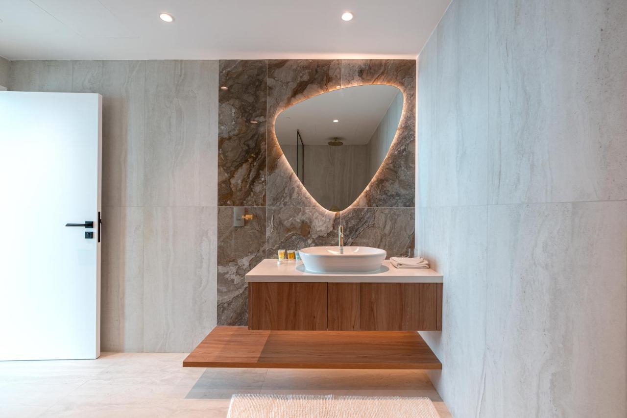 Upgraded 1BR on a high floor of Liberty House,DIFC - Allsopp&Allsopp - 3