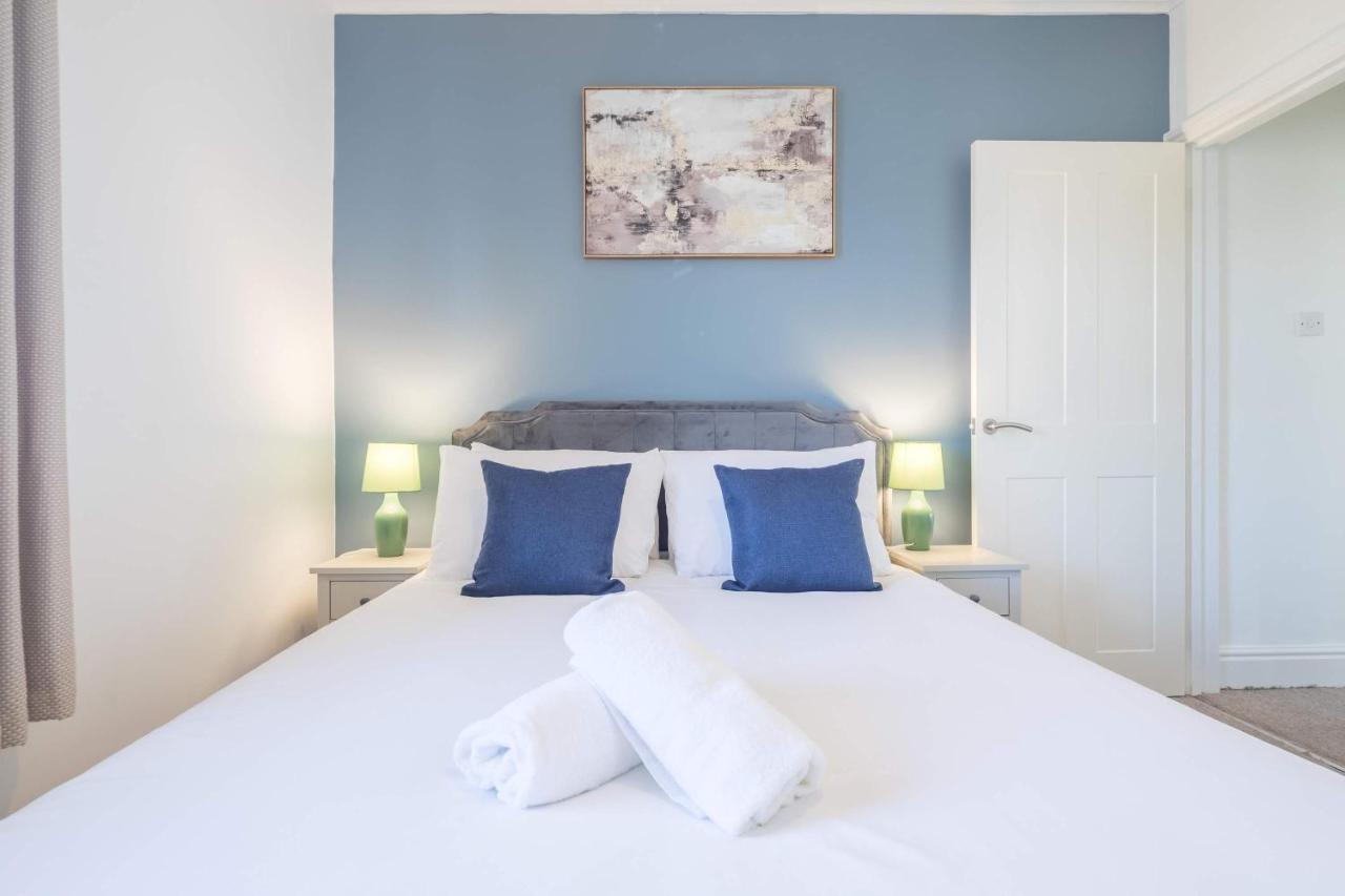 Stylish 2-Bedroom House in the Heart of Cambridge - 4