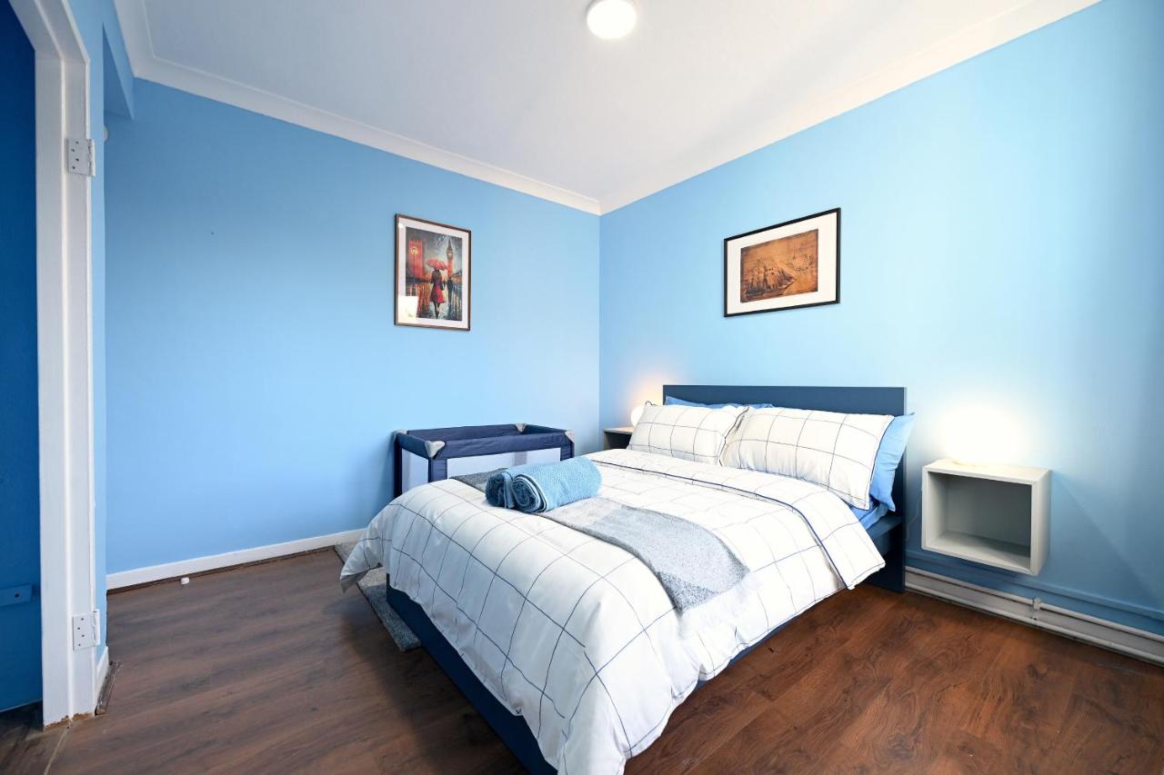 3 Bed Flat in King's Cross Station - Zone 1 - 4