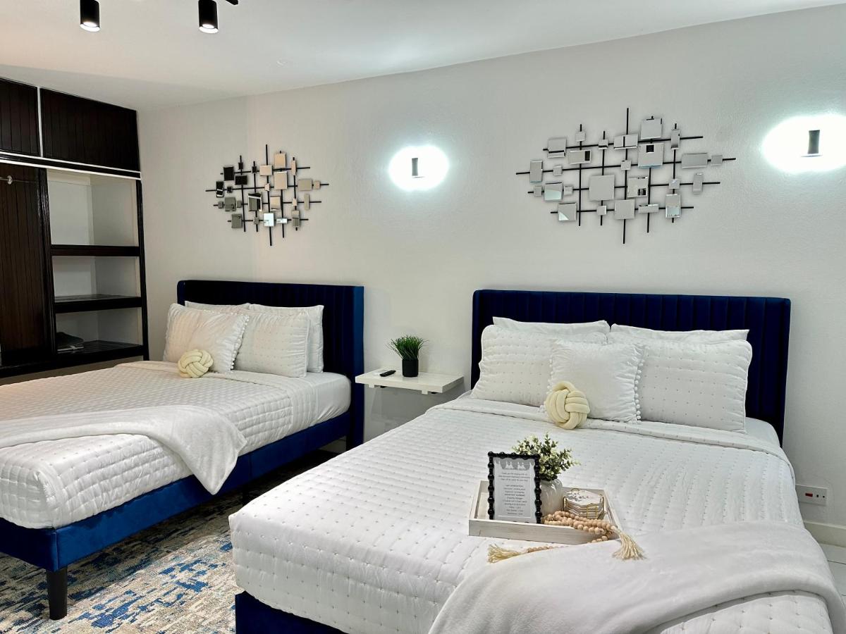 Falcon Shoreline- Airport Pickup Available - Gated-Security - 2