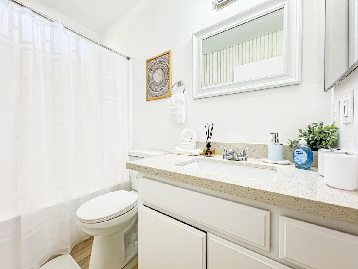 Boho-Chic 1BR-1BA Oasis near Hollywood -BRBEV13 - 2