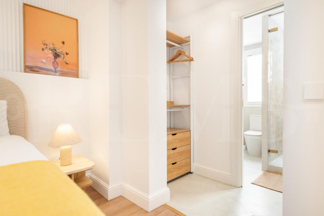 Charming apartment with private patio by REMS - 3