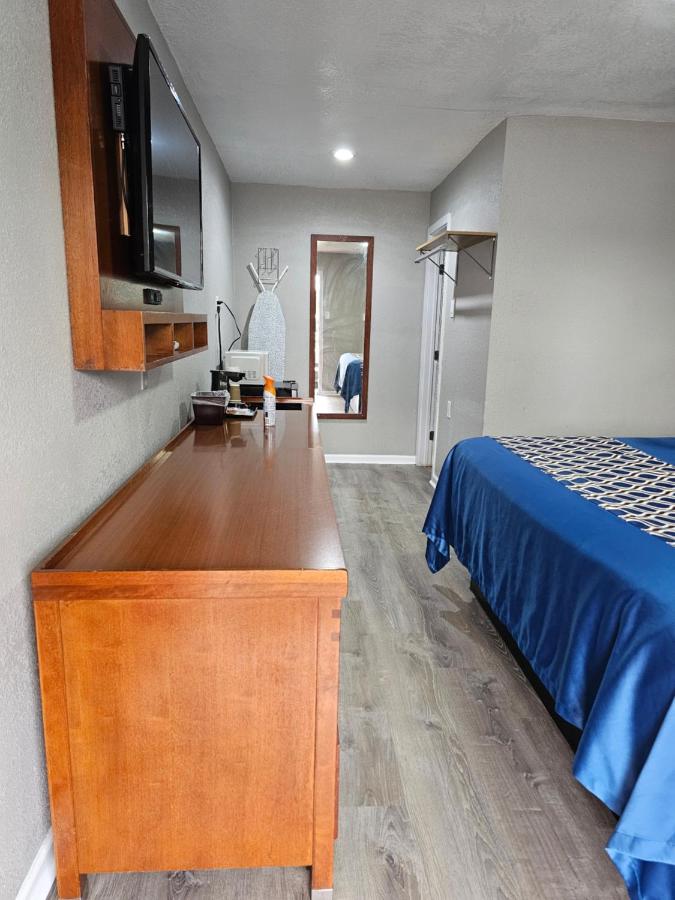 Golden Inn Motel — photo 10