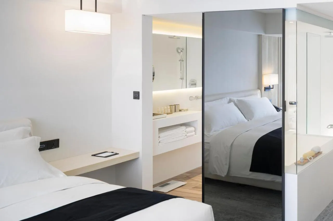 SWIIO Hotel Da'an is in the down town of Taipei, with Da'an MRT station in walking distance.