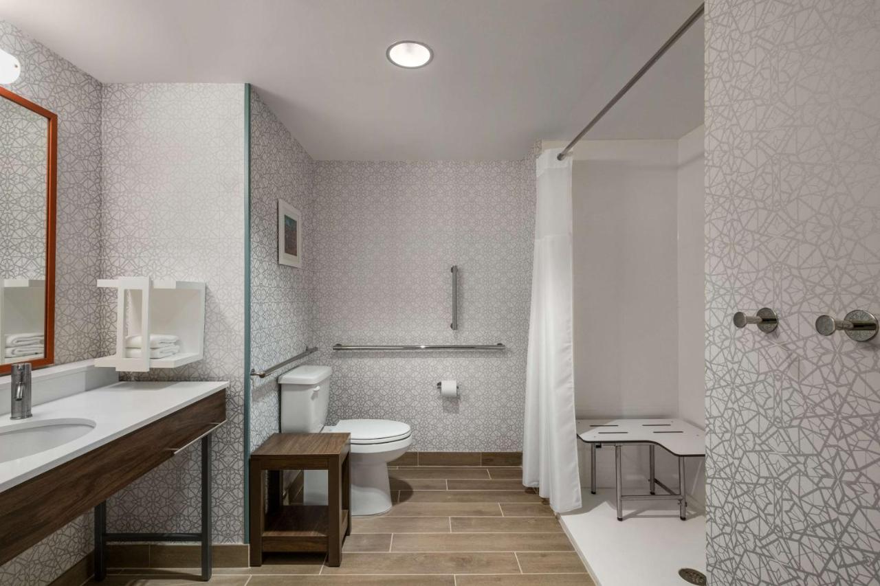 Hampton Inn Austin East Side 5th Street - 3