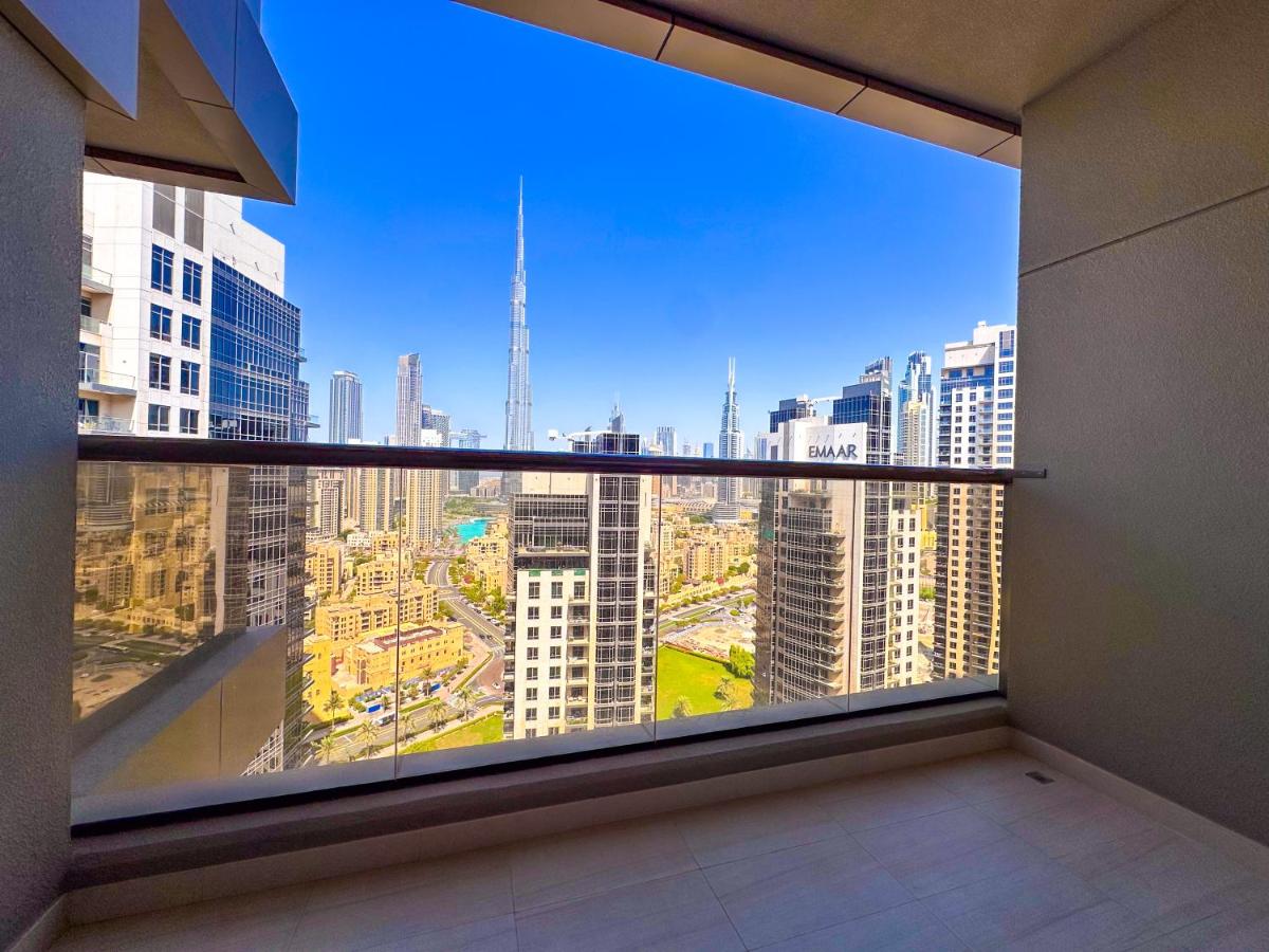 Prime 2BR with Burj Khalifa & Dubai Canal View - 20AB16