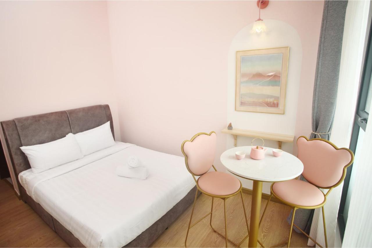 Danga Bay - 3BR Full Seaview - Luxe Balcony Bliss - 3