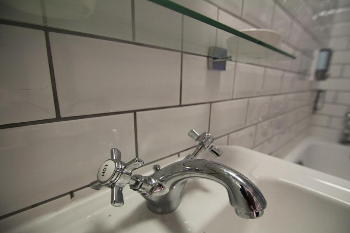 Moseley Apartments - 5