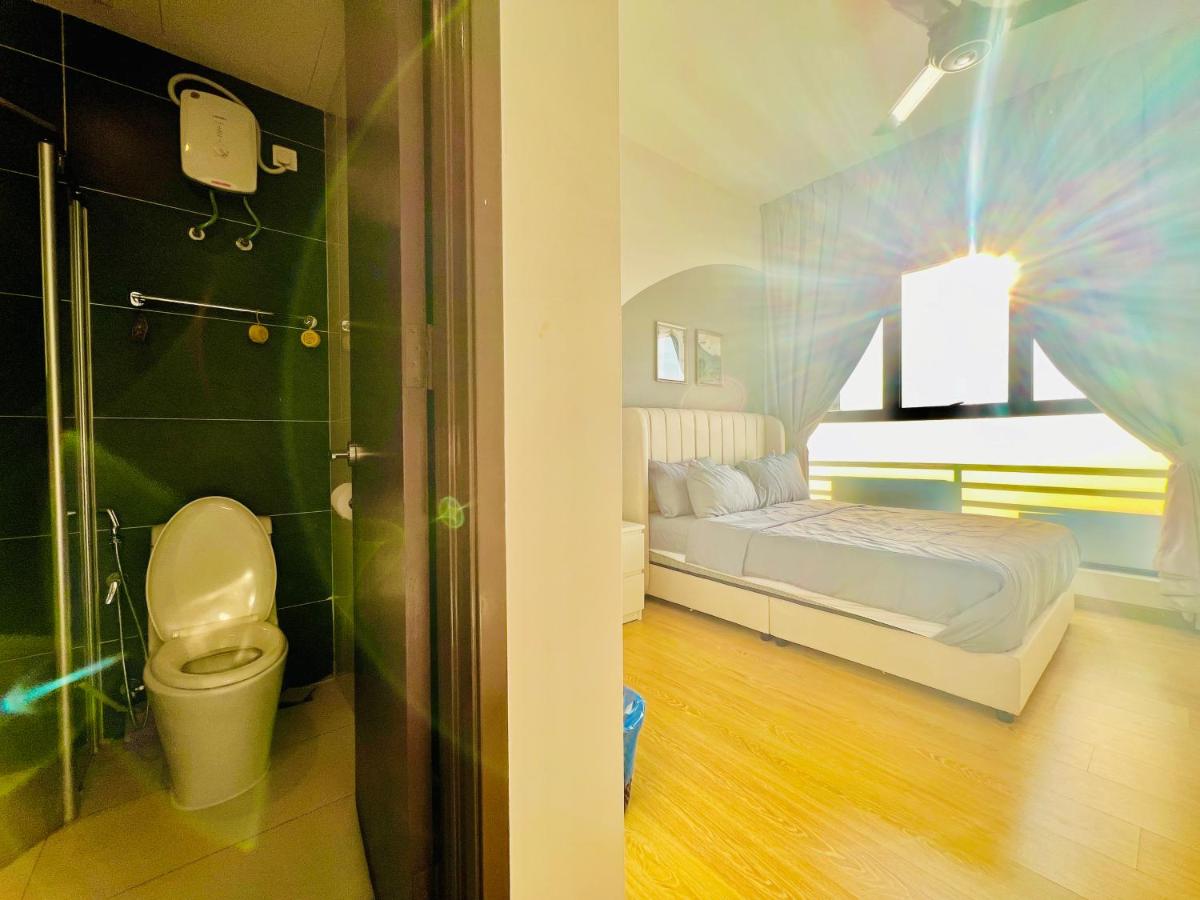 Country Garden Danga Bay BY R9 Homestay - 3