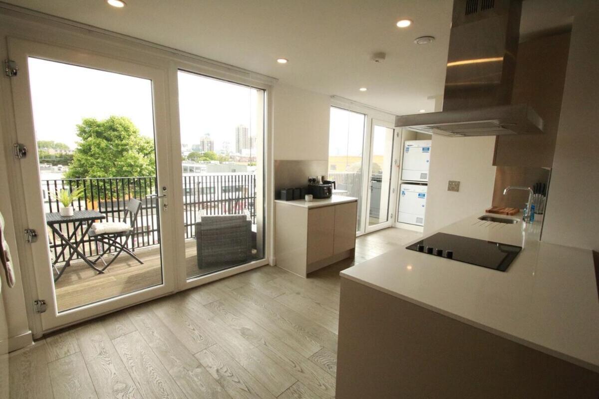 FT6 Aldgate Apartments - 4