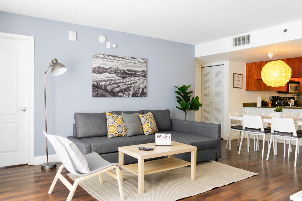 Amazing Condo Brickell with Ocean-Pool View - 2