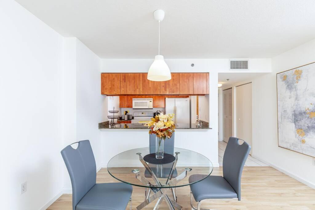 Spacious 29th Floor 1 BED 1 BTH Brickell Ocean View - 5