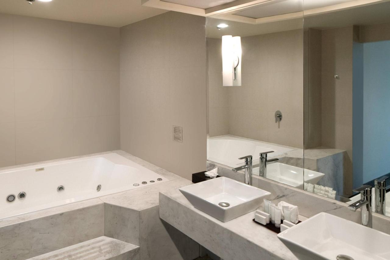 Courtyard by Marriott Mexico City Revolucion - 2