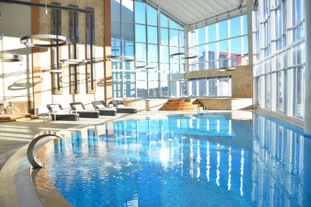 Heated swimming pool: Bof Hotels Uludağ Ski & Luxury Resort