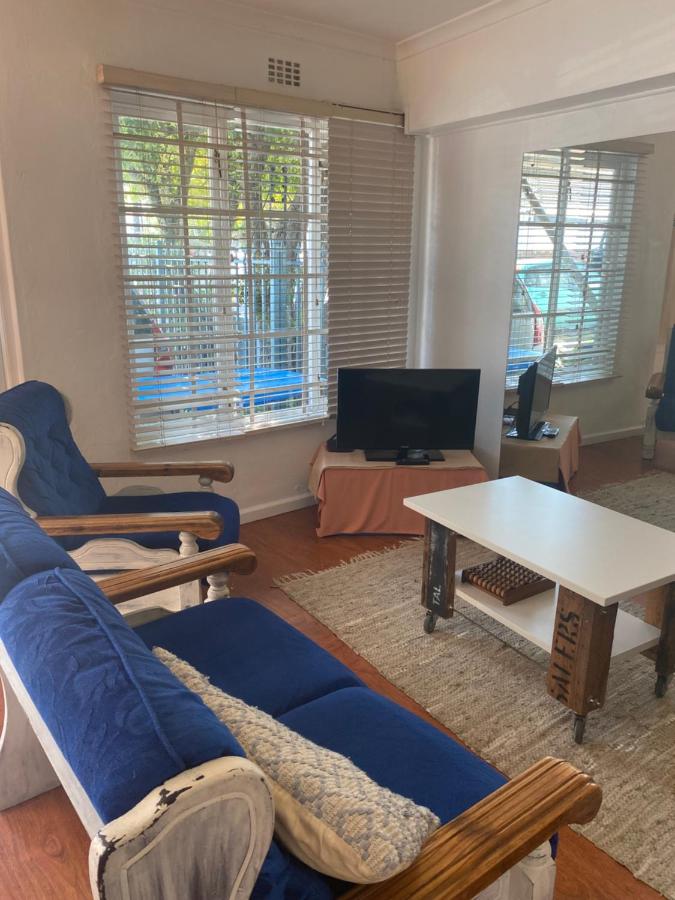 Dancers' Cottages - 2