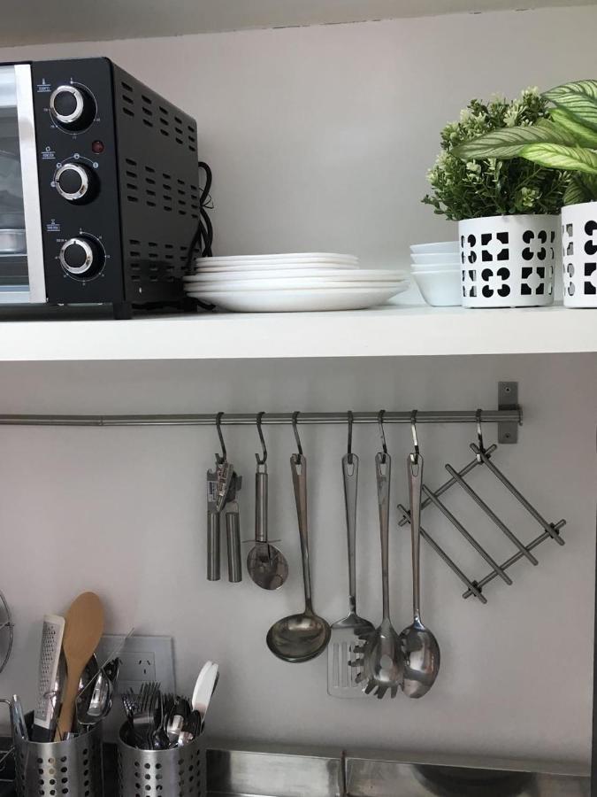 Beautiful Bright Cozy Apartment - Great Location - 4