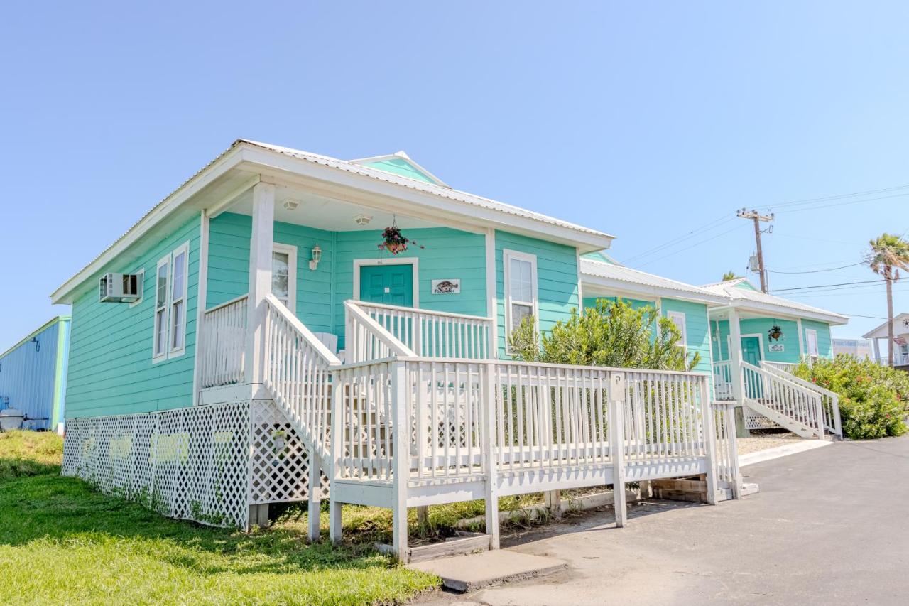 Shark Reef Resort Motel & Cottages — photo 6
