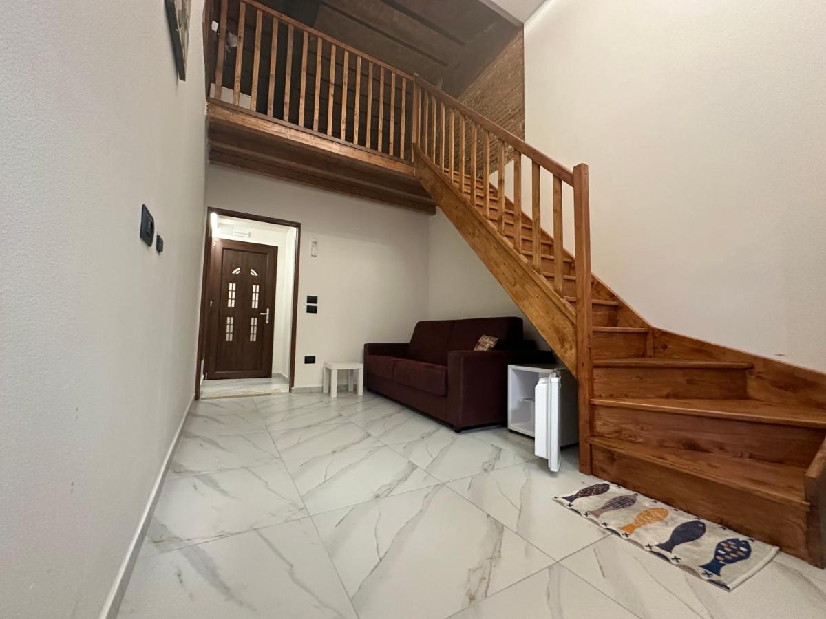 Regina Two - Floored Rustico Relax