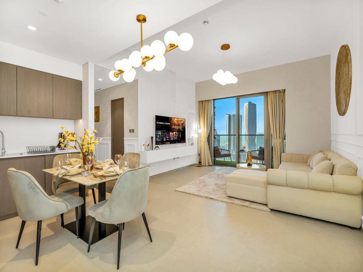 Skyline Serenity Holiday Home I Grandeur 2 Bedroom Apartments I Burj Khalifa & Fountain Views I Free Parking, Gym, Pool & Wi-Fi - 5