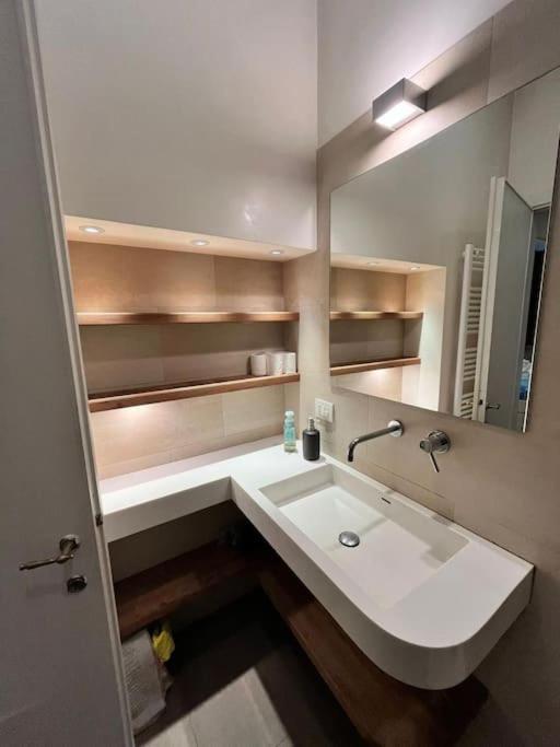 Colosseum Apartment - Your Cozy Roman Escape - 3