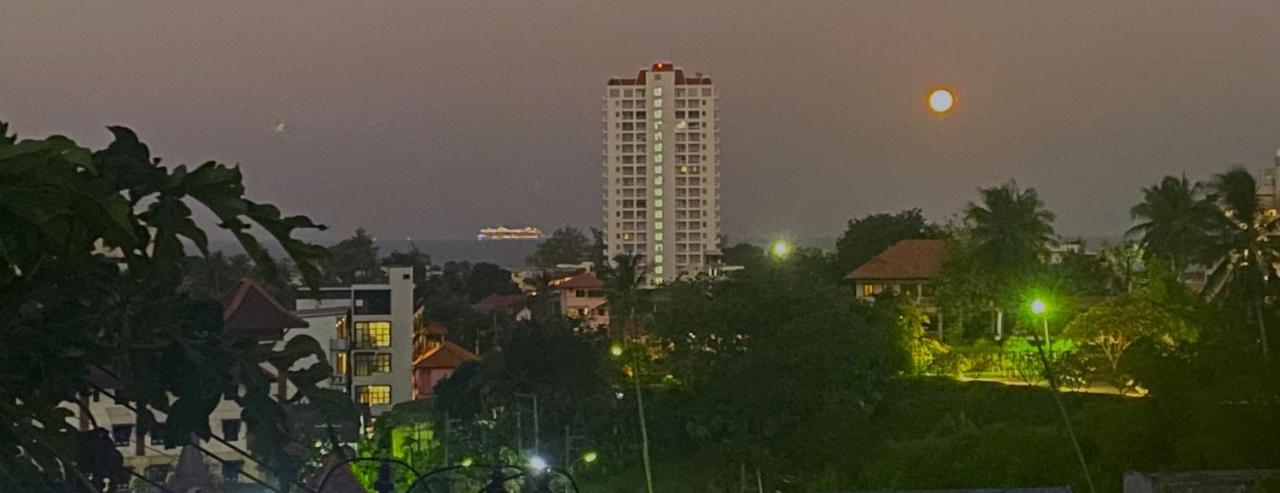 BOUTIQUE-VILLA with Suites & Rooms - 4