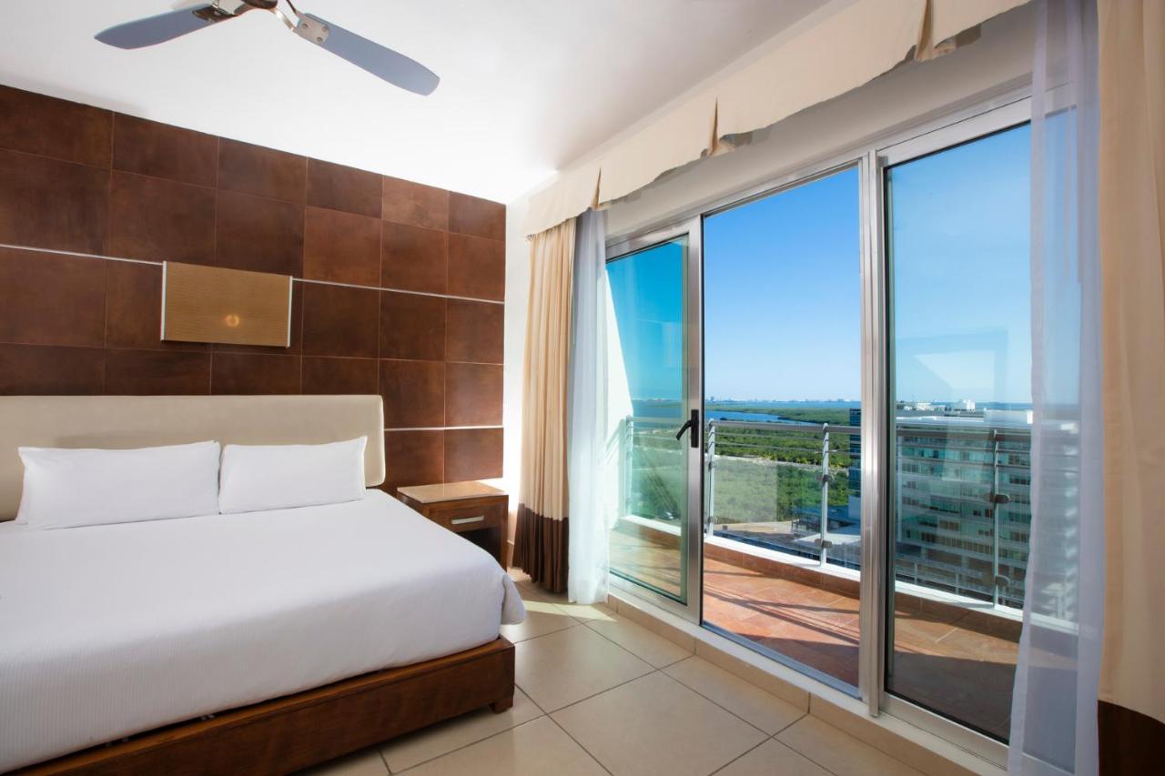 Krystal Urban Cancun & Beach Club - 2