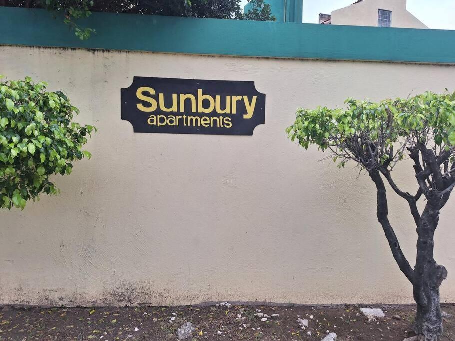 Chateau Central at Sunbury Apts - 4