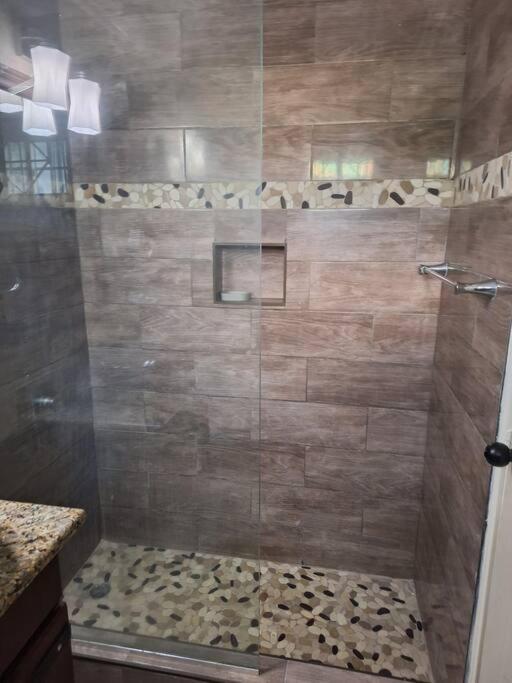 Chateau Central at Sunbury Apts - 3