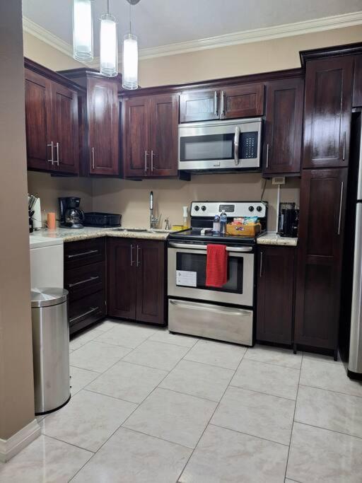 Chateau Central at Sunbury Apts - 3