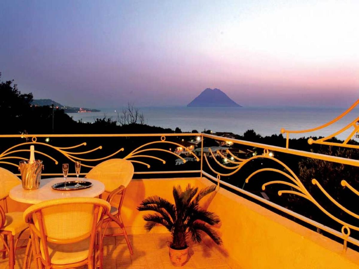 Blu Tropical Resort photo