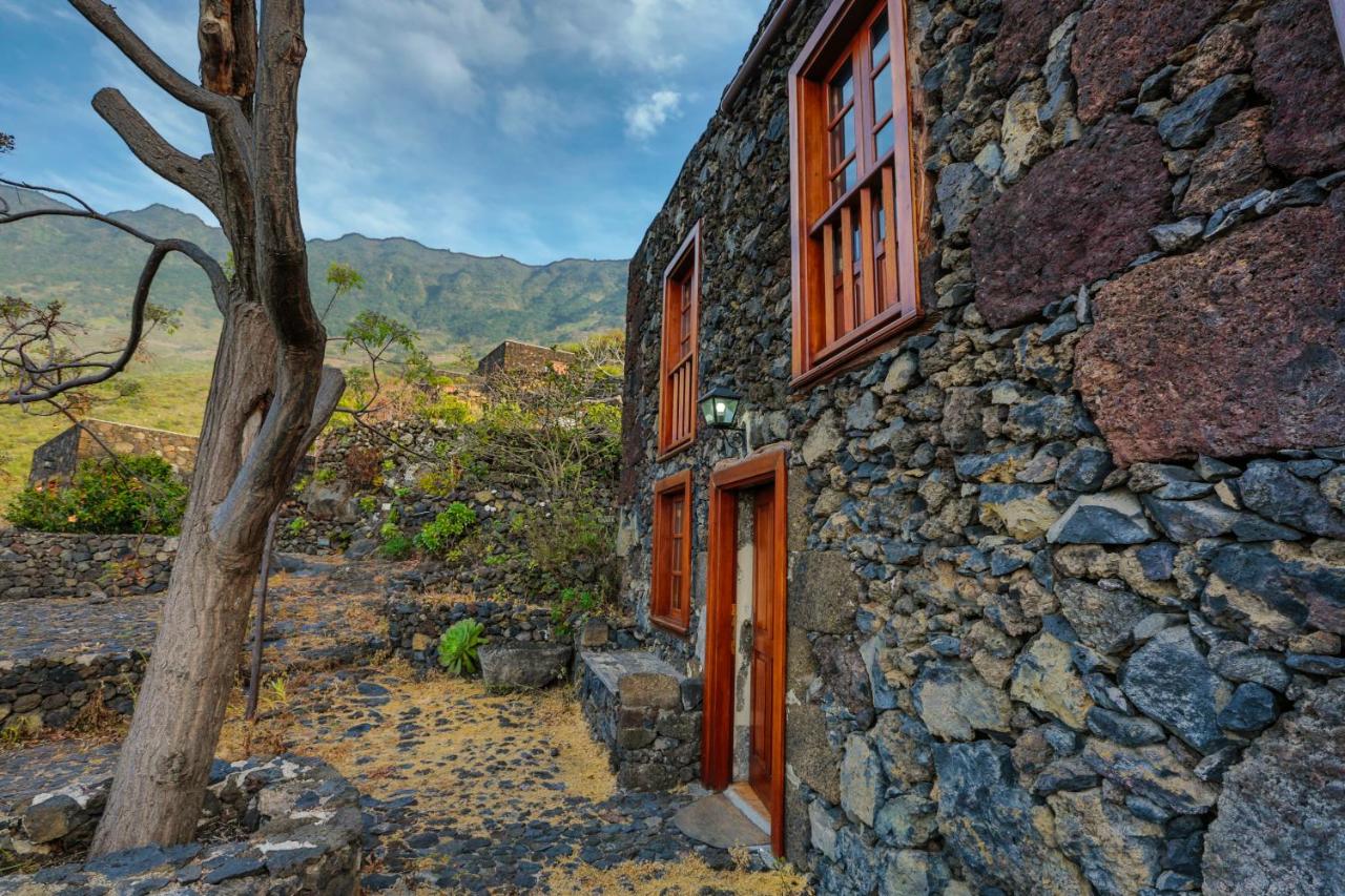 Casa Rural De Piedra, La Frontera – Precios actualizados 2023