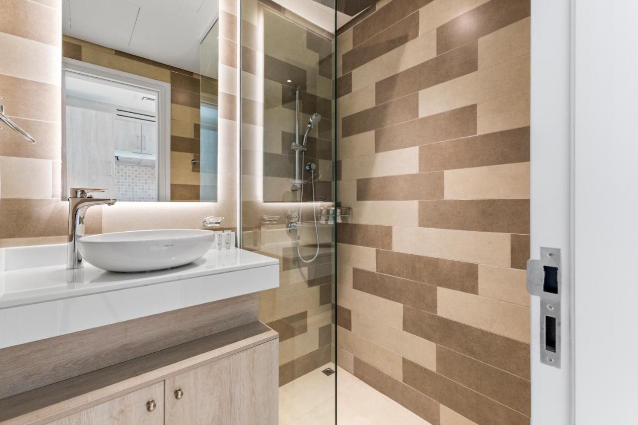 Seven Palm Hotel with West beach access - 3