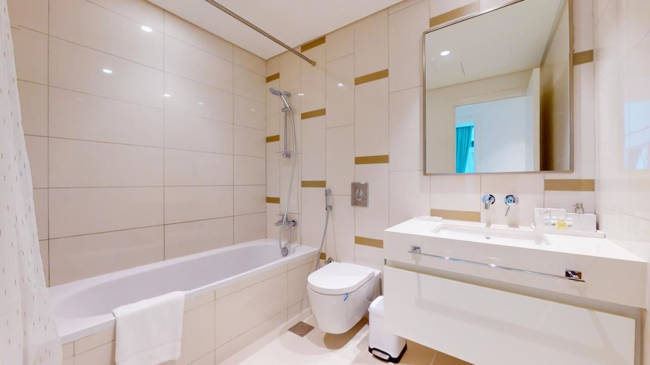 Vacationer Holiday Homes I 2 Bedroom with Partial Sea View I Beach Vista 2 - 3