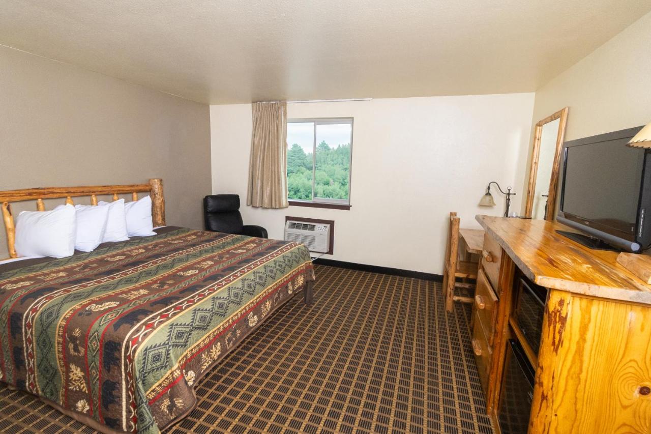 FairBridge Inn and Suites Sandpoint — photo 23