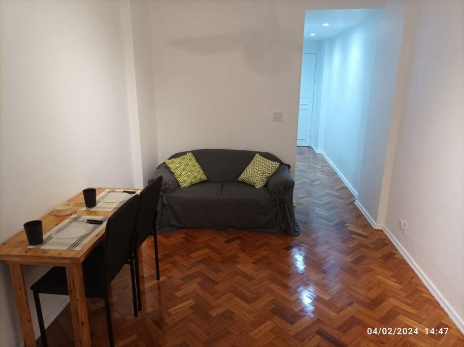 Studio Botafogo - conforto, estilo e varandinha! - 2