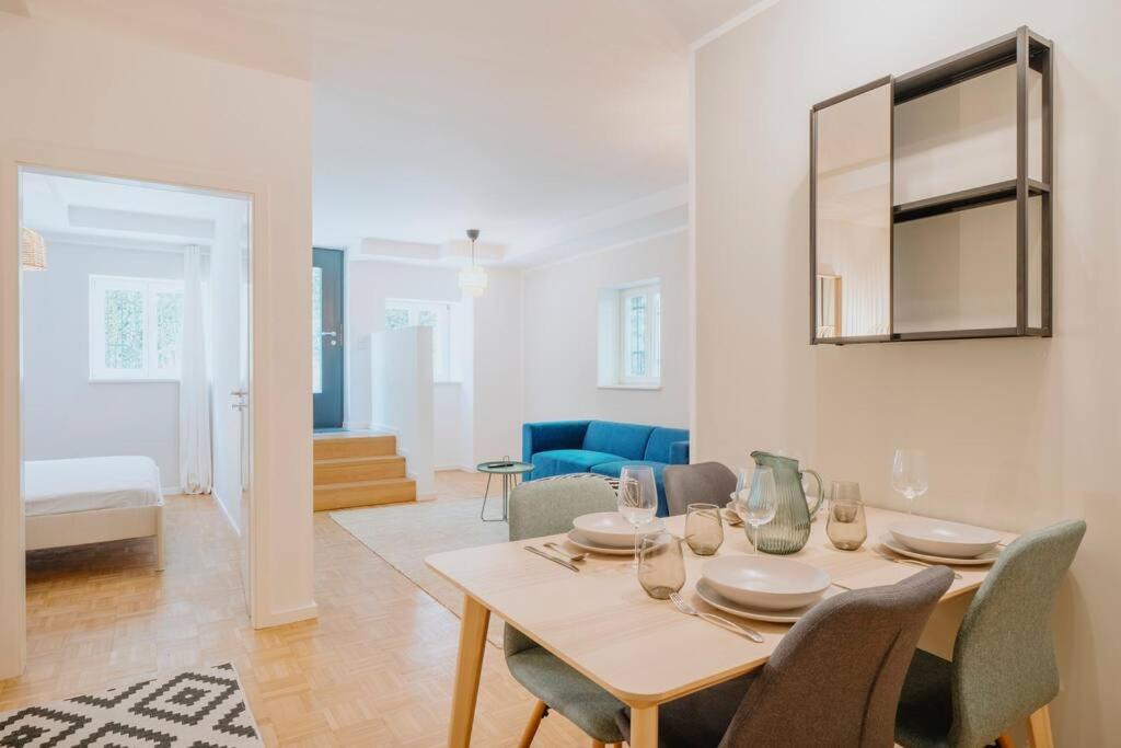 Parklounge Apartment in historic Villa - 2