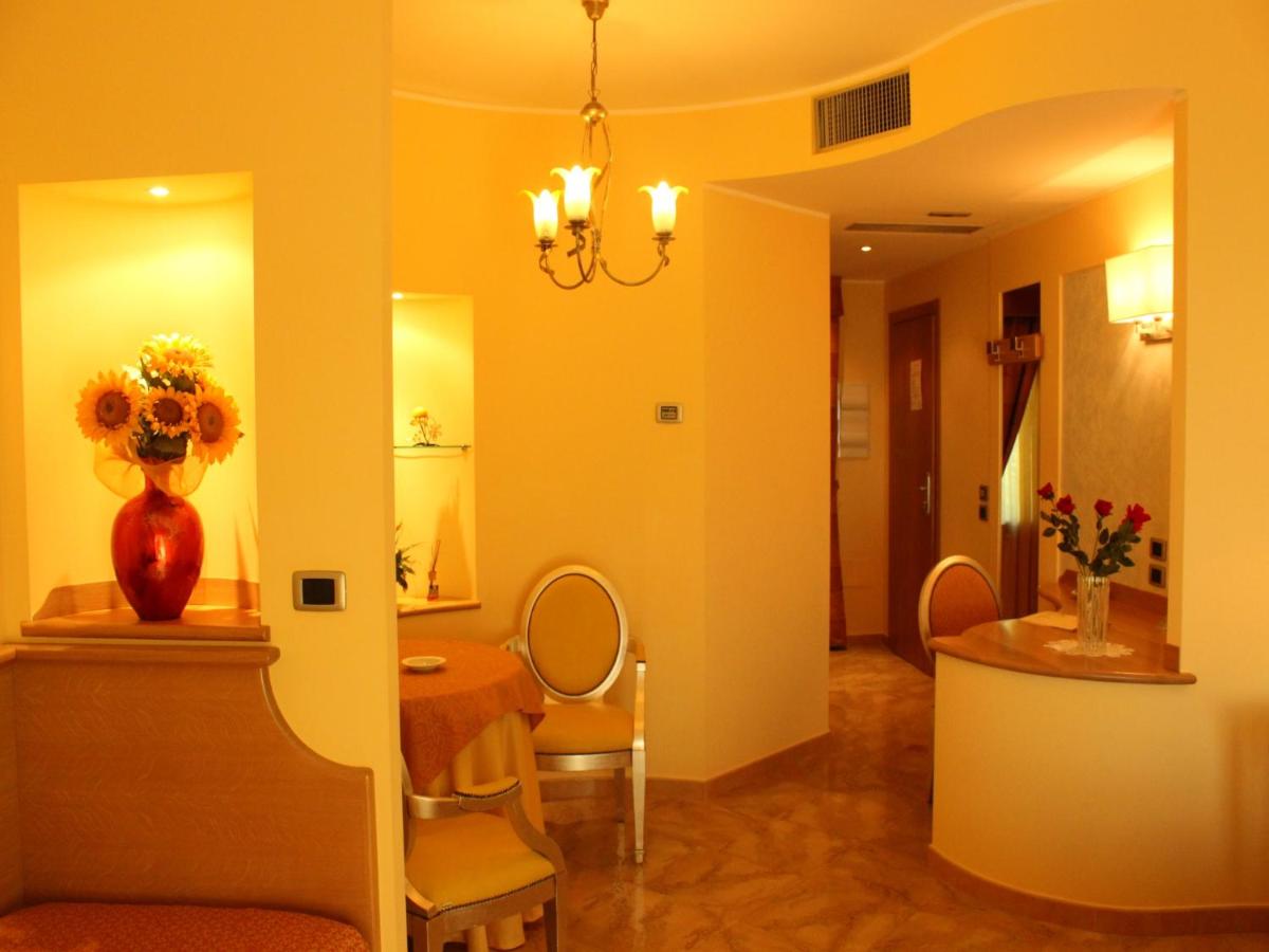 Blu Tropical Resort photo