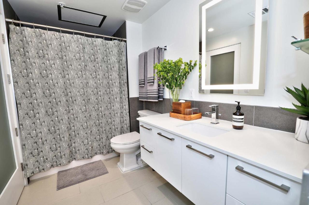 Downtown LA's Most Requested Property, Sleeps 4 with Free Parking! - 3