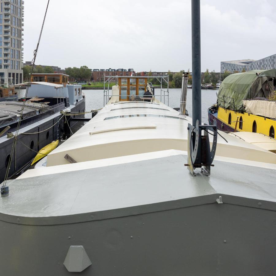 Boat suite - A Unique Houseboat Stay in Amsterdam - 5