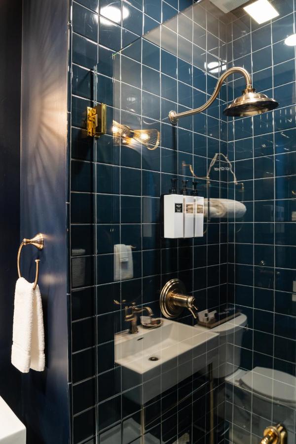 The Hotel Melrose — photo 11