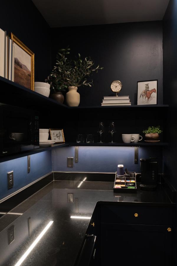 The Hotel Melrose — photo 10
