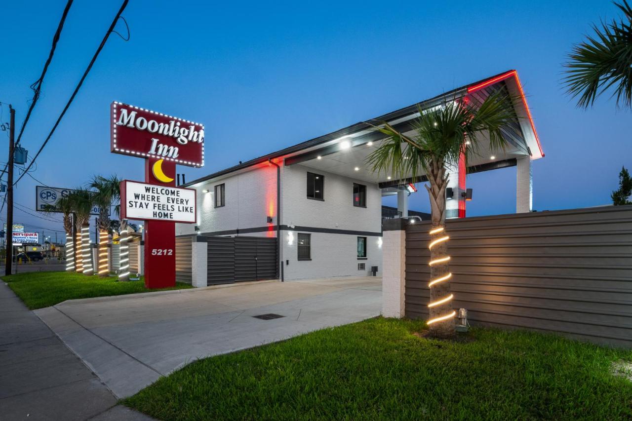 Moonlight Inn - Houston I-45 & Airline — photo 11