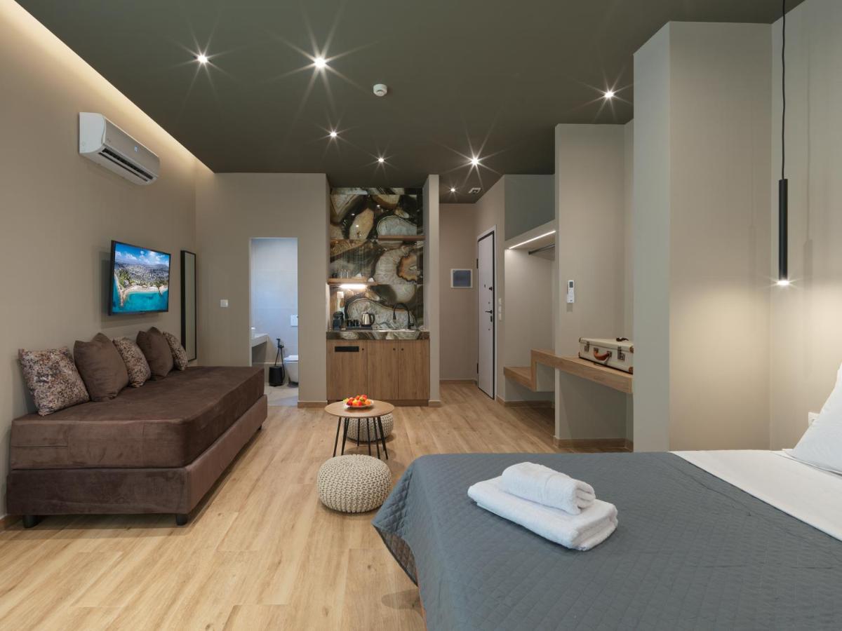 YaPe Coastal Suites at Alimos Beach - 3