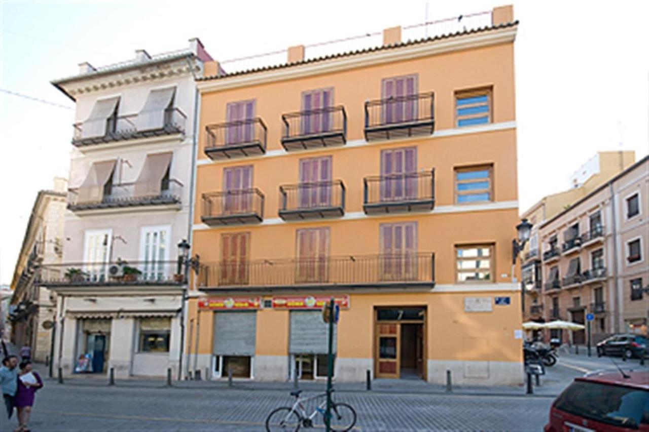 Apartment Friendly Rentals Schubert, Valencia, Spain ...